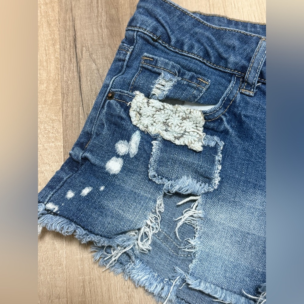 Distressed Denim Shorts With Embroidery - Picture 3 of 6